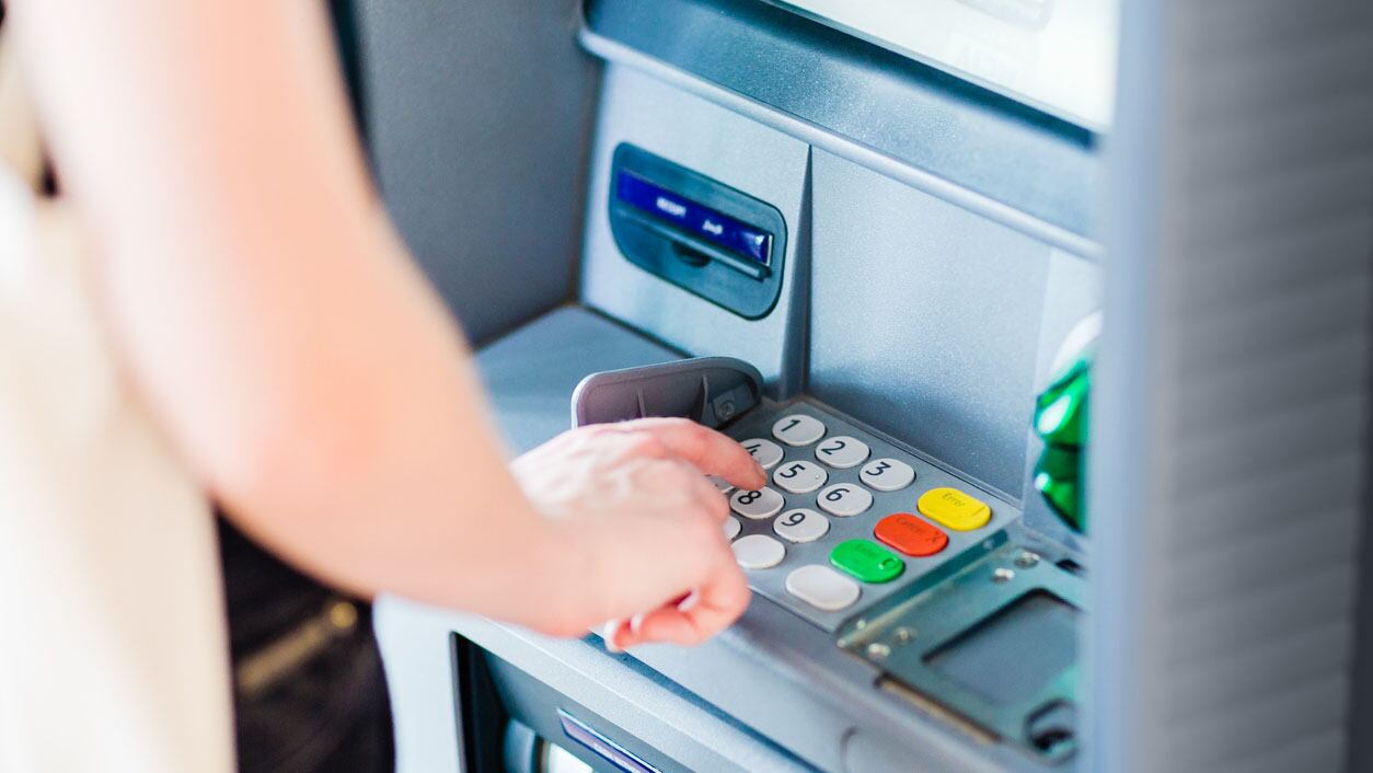 Forsyth County pushes for stricter controls on crypto ATMs amid rising  scams – 95.5 WSB